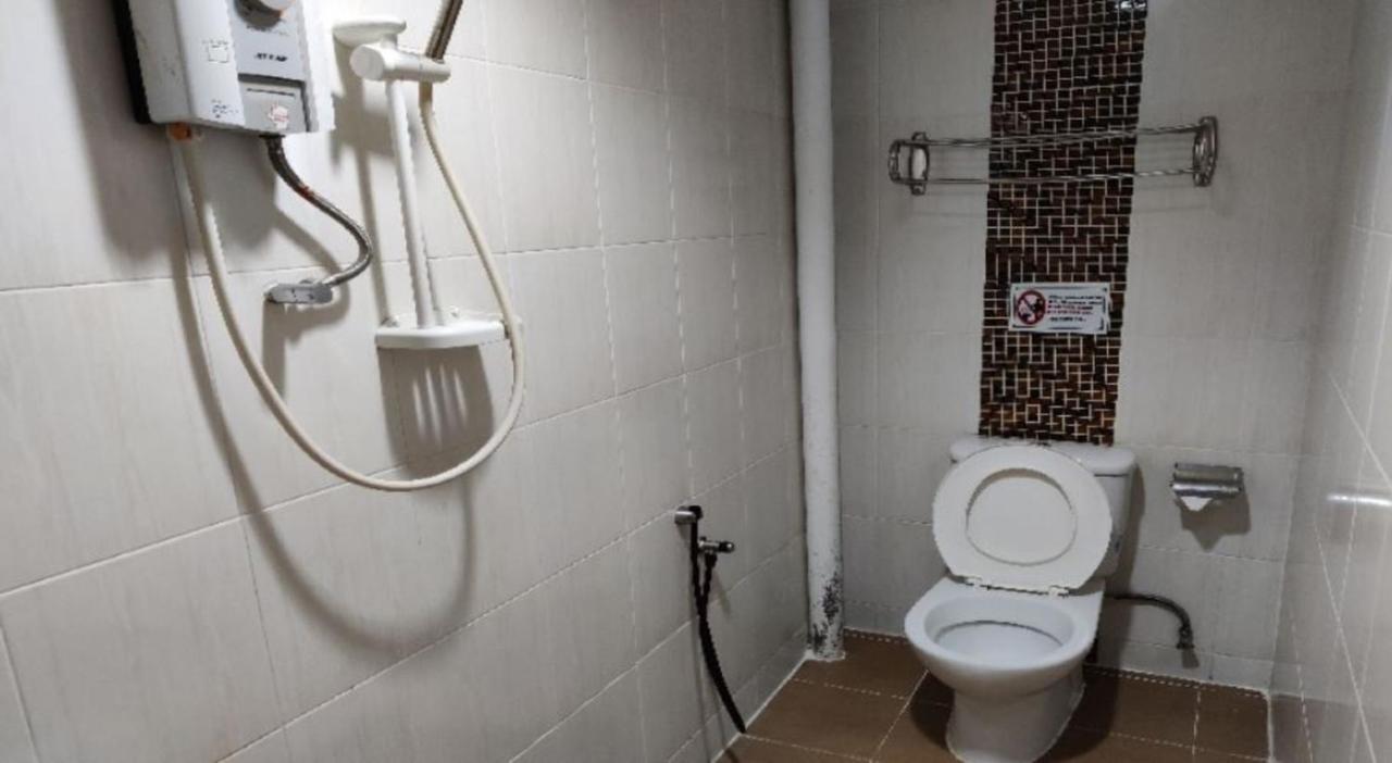 Juru Hotel 메르타잠 외부 사진